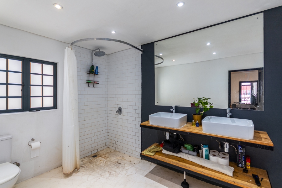 2 Bedroom Property for Sale in Woodstock Western Cape